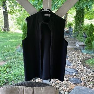 Chicos zip up vest 5.24